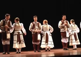 Actuación en la entrega de la Medalla de Oro de la Emigración a la Hermandad Gallega de Venezuela en Caracas