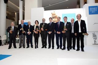 Los premiados y premiadas durante el acto de entrega de los Premios da Cultura Galega
