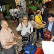 Imaxe da chegada ao aeroporto coruñés de Alvedro das e dos participantes de 'Reencontros na Casa 2016' procedentes de Venezuela