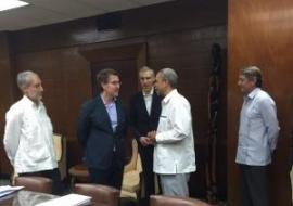 Feijóo acorda firmar un memorando de colaboración para comprometer actuacións e intereses concretos entre o Goberno cubano e a Xunta de Galicia Feijóo acorda firmar un memorando de colaboración para comprometer actuacións e intereses concretos entre o Goberno cubano e a Xunta de Galicia