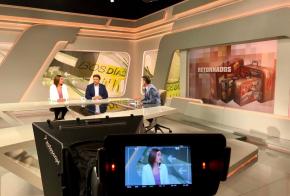 Miranda explica las Ayudas al Retornado Emprendedor en la TVG junto a una beneficiaria