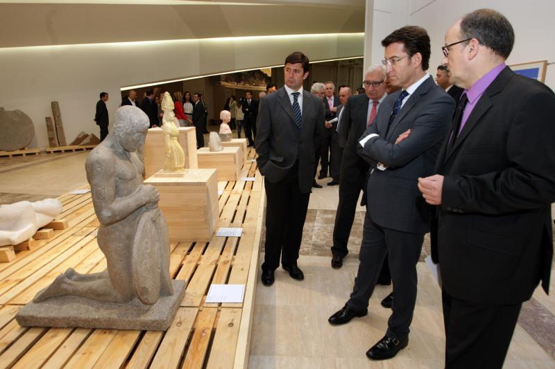El presidente de la Xunta en la inauguración de 'Gallaecia Petrea'. Foto: Conchi Paz.
