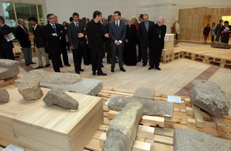 El presidente de la Xunta en la inauguración de 'Gallaecia Petrea'. Foto: Conchi Paz.