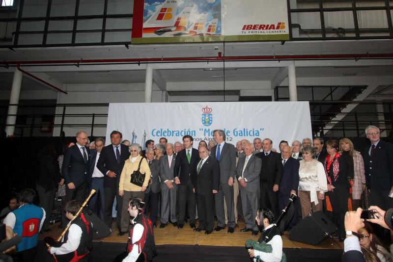 Feijóo con la colectividad gallega, en el Centro Galicia de Buenos Aires.