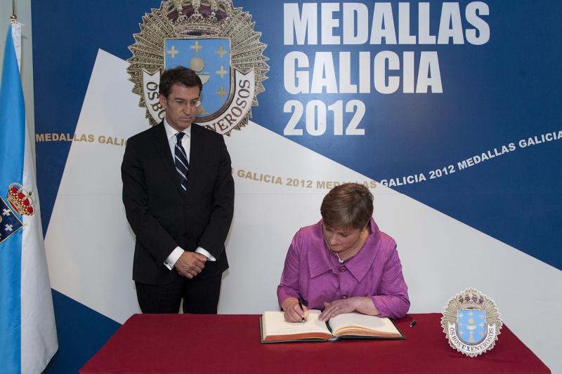 IMPOSICIÓN DE LAS MEDALLAS DE GALICIA 2012 (Autor: Xoán Crespo)
