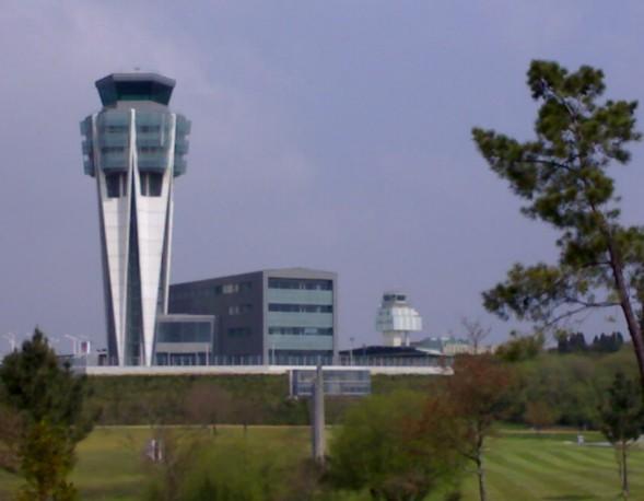 Ryanair engade unha frecuencia extra á súa ruta entre Santiago de Compostela e Londres para este verán