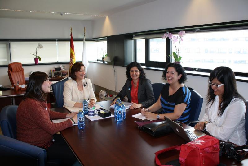 A secretaria xeral da Igualdade mantivo una xuntanza coas responsables do departamento de tradución e interpretación da UVI
