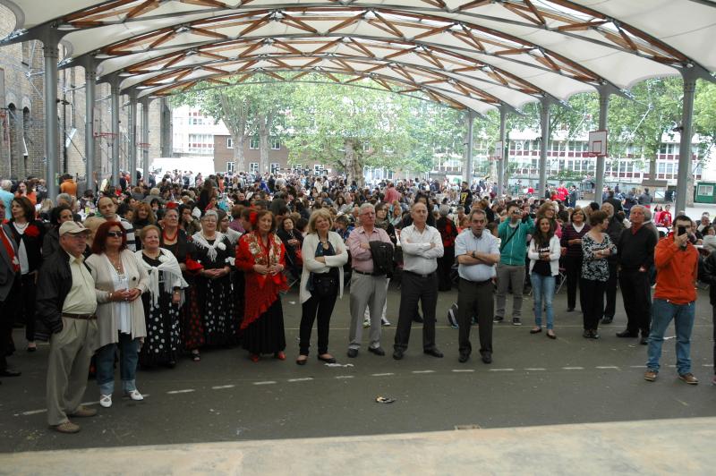 Imagen del público asistente a la cita anual de la colectividad gallega en el Reino Unido, celebrada en el I. E. Cañada Blanch 