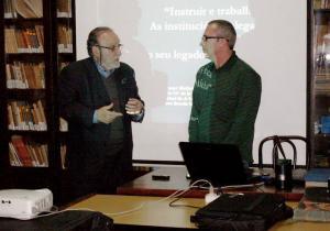 Na imaxe, o profesor Malheiro e Francisco Lores, presidente da  Federación de Asociaciones Gallegas de la República Argentina