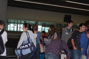 Imaxe da chegada das e dos participantes no programa 'Conecta con Galicia' ao aeroporto de Lavacolla (Santiago de Compostela)