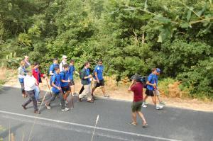 O presidente da Xunta acompañou ás e aos mozos galegos da diáspora no tramo do Camiño de Santiago que leva ata Oseira