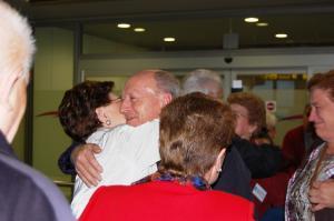 Imaxe da chegada ao aeroporto de Lavacolla (Santiago de Compostela) das e dos participantes procedentes da Arxentina