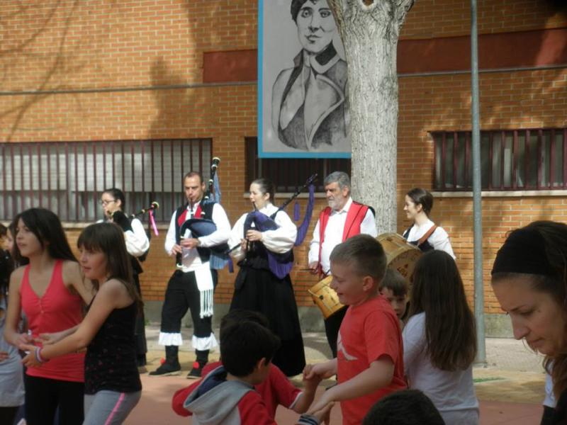 Los niños y niñas de Móstoles pudieron conocer más sobre Galicia gracias a esta hermosa iniciativa del Centro Gallego de la localidad madrileña