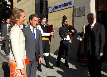 O presidente da Xunta, coa S.A.R. dona Elena de Borbón, na celebración do Día de Galicia en Madrid 