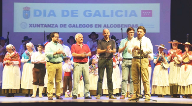 O secretario xeral da Emigración participou na celebración do Día de Galicia que organiza a Xuntanza de Galegos en Alcobendas, entidade que vén de cumprir o seu 25 aniversario