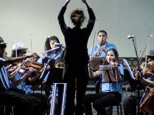 Emocionante participación da Orquesta Escuela Juvenil de San Telmo