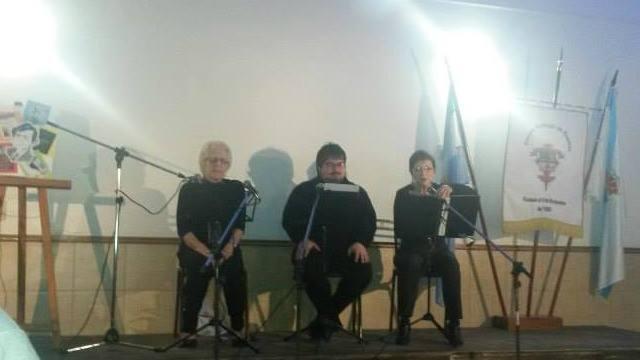 Isabel Pisano, Dora Sajevicas y Paulo San Martín, del programa de Radio Splendid de Buenos Aires 'Las Noches y Los Cuentos' 