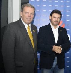 Jorge Torres (á esquerda na imaxe) con Antonio Rodríguez Miranda, secretario xeral da Emigración
