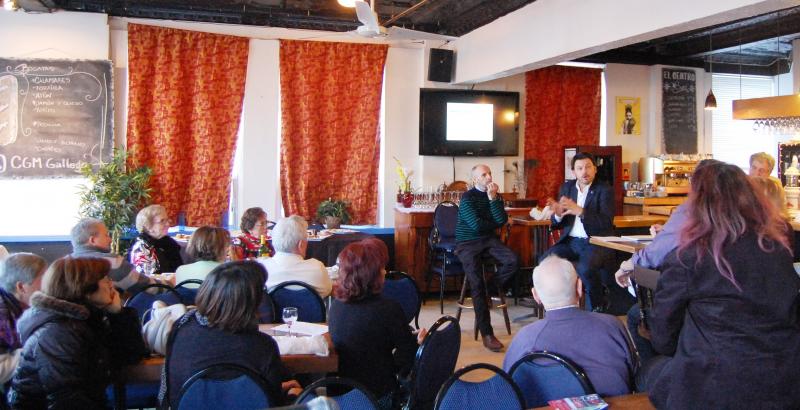 Imaxe da visita do secretario xeral da Emigración ao Centro Galego de Montreal