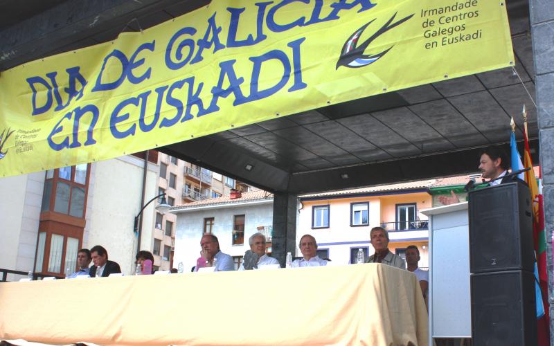 La 30ª edición del Día de Galicia en Euskadi -organizado por la Irmandade de Centros Galegos en Euskadi- se clebró en la villa vizcaína de Ermua