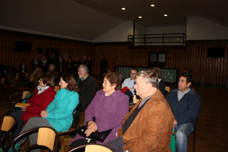 O público presente tamén foi protagonista da homenaxe a Manuel María, participando na lectura dun dos seus poemas
