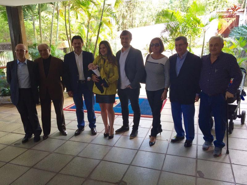 Antonio Rodríguez Miranda asinou un convenio de colaboración á ‘Peña Galega’ da Casa de España