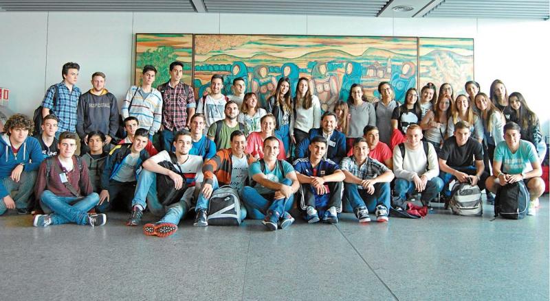 Países de América cuentan cada año con decenas de nuevos divulgadores de la comunidad por medio de la experiencia en la tierra de sus progenitores Países de América cuentan cada año con decenas de nuevos divulgadores de la comunidad por medio de la experiencia en la tierra de sus progenitores
