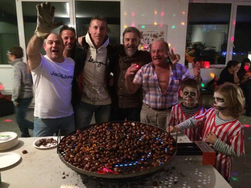 La comunidad gallega en Hamburgo difunde el Magosto y el Samaín