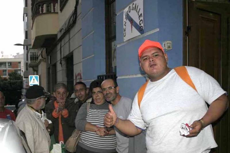 La entidad gallega de la capital chicharrera viene organizando este acto benéfico desde 1999