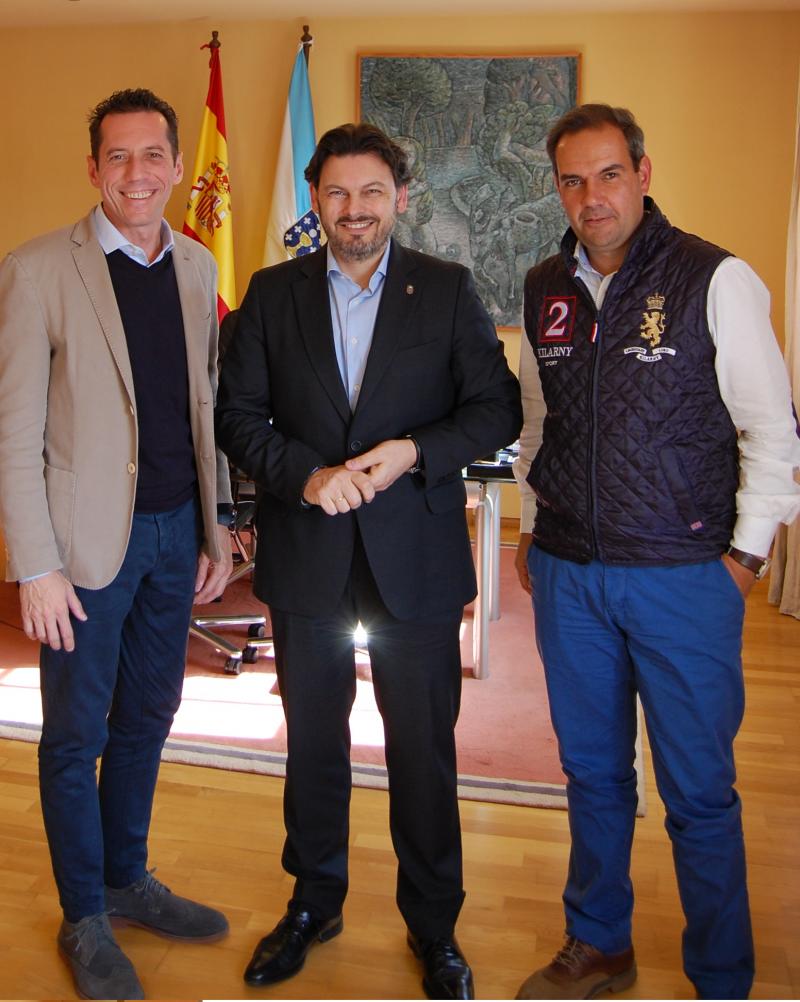 De esquerda a dereita: González, Miranda e Alejandro, durante a reunión de esta mañá en Santiago de Compostela