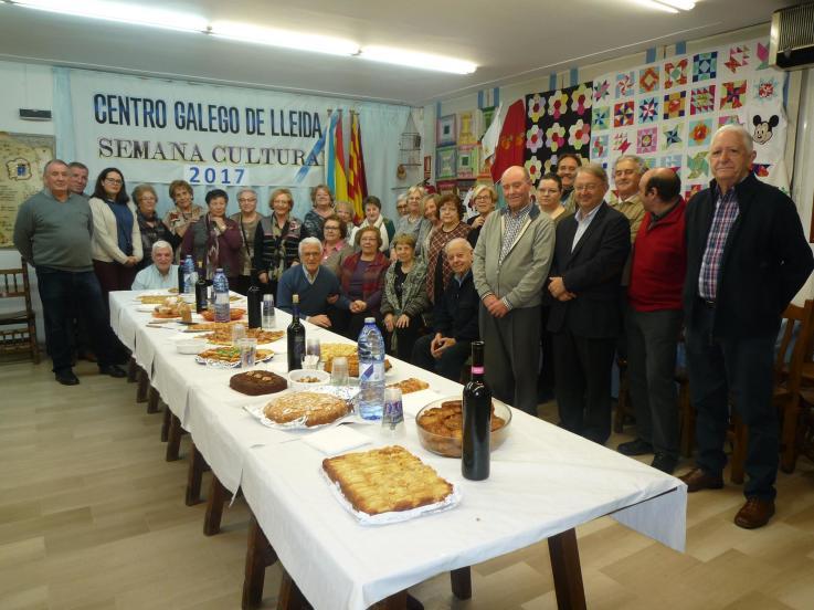 O xoves, coa compaña do regidor da corporación municipal de Lleida, Franscesc Josep Cerdà Esteve, levouse a cabo unha demostración culinaria de diferentes pratos salgados e doces
