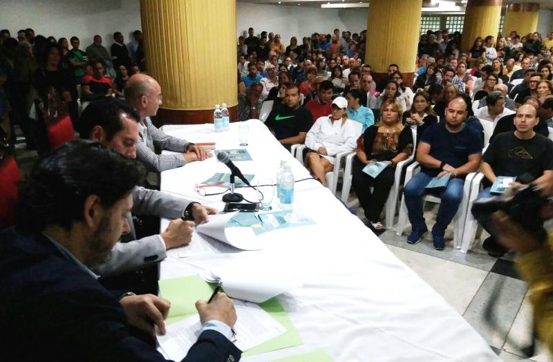 O secretario xeral da Emigración asinou cadanseu convenio para a atención socio sanitaria e asistencial das e dos galegos residentes en Caracas, e para o financiamento da Oficina de Información da Hermandad 