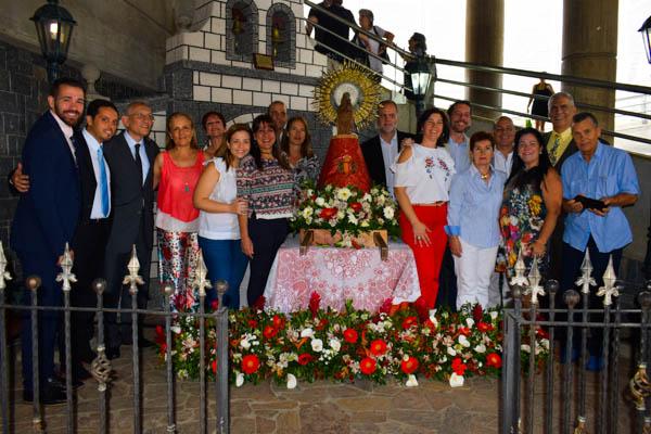 A misa de honra á Virxe do Pilar celebrouse no Gran Salón da Hermandad