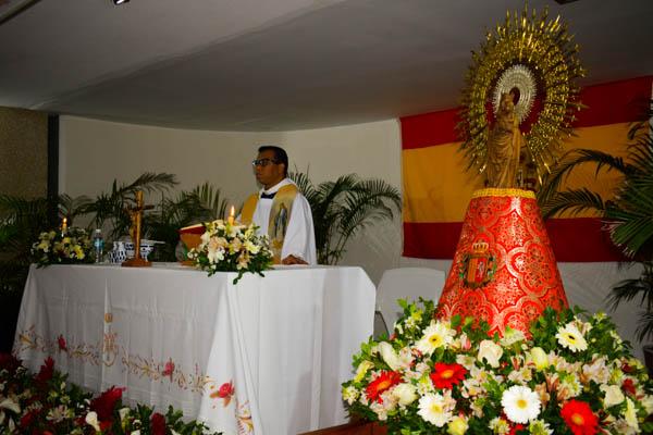 La misa en honor a la Virgen del Pilar cse celebró en el Gran Salón de la Hermandad