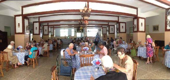 O Hogar San Vicente Paúl (en Naguanagua, Valencia - Venezuela) é un dos máis de douscentos Fogares que a congregación das Hermanitas de los Ancianos Desamparados ten espallados nun total de 19 países (na súa maioría en América Latina)