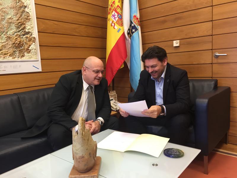 El secretario xeral da Emigración planifica las bases de la cooperación entre ambas instituciones de cara a 2018 con José Antonio Solana