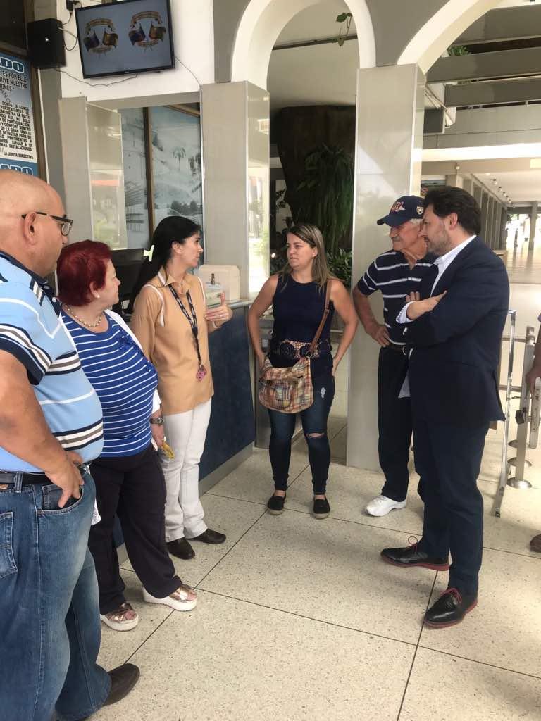 Miranda á súa chegada ao Centro Hispano Venezolano do Estado Aragua, en Maracay