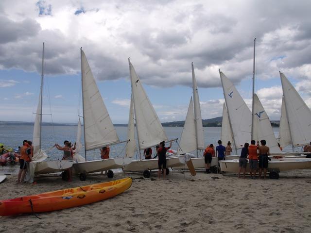 Na foto, unha das actividades de mar e de praia na Residencia xuvenil de Gandarío (Bergondo - A Coruña)