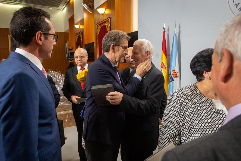 O titular da Xunta participou no acto de imposición das Medallas do Parlamento de Galicia 2019