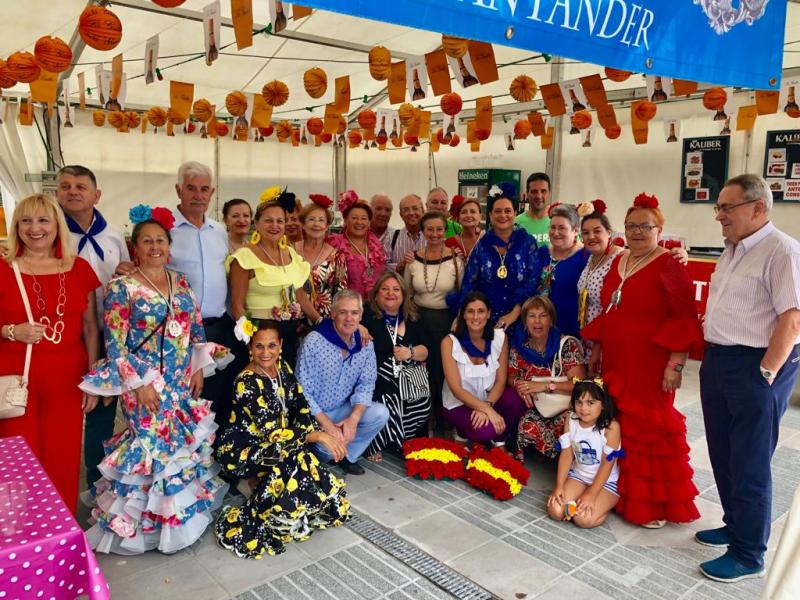 Foto 2: Inauguración de la Feria de Gastronomía y Folclore de los Centros Regionales