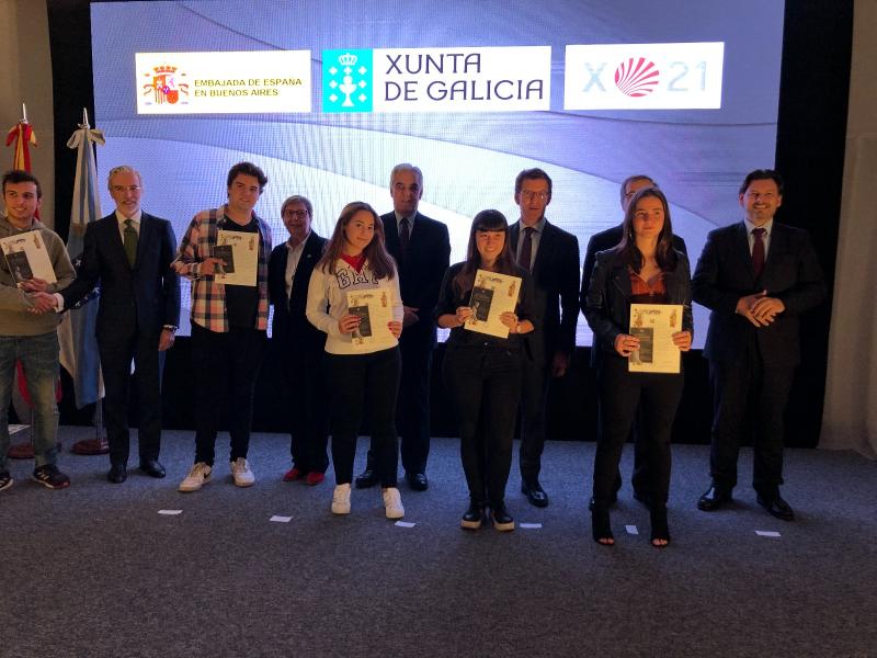 El presidente de la Xunta entregó la Compostela a las y los participantes de la edición de 2019 y conoció las experiencias de los chicos y chicas recorriendo el Camino de Santiago