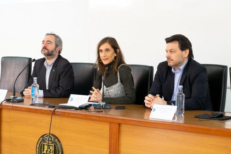 A conselleira de Educación, o secretario xeral da Emigración e o vicerreitor da USC inauguraron a xornada que ten lugar hoxe na Universidade de Santiago de Compostela