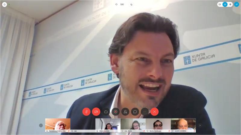 Imagen de la videoconferencia del secretario xeral da Emigración con los y las representantes de las entidades gallegas Imagen de la videoconferencia del secretario xeral da Emigración con los y las representantes de las entidades gallegas