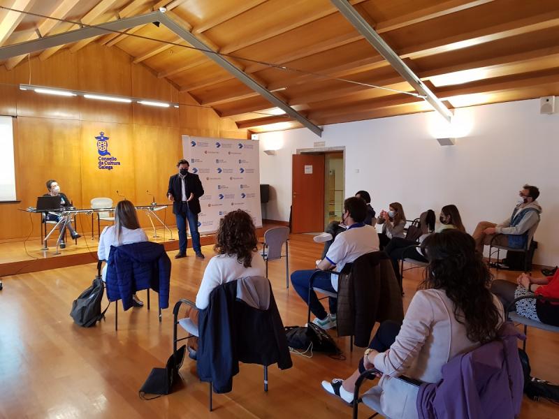 Imagen del encuentro de esta mañana, que tuvo lugar en la sede del Consello da Cultura Galega