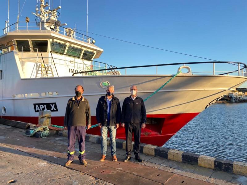 Imagen del nuevo barco en el puerto de Buenos Aires