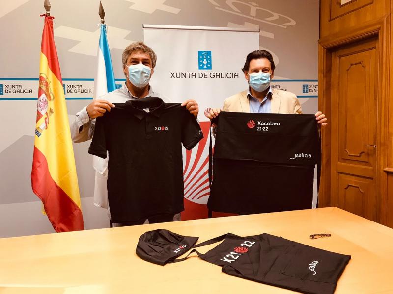 Miranda y Aguado, en la sede de la Secretaría Xeral da Emigración en la capital de Galicia
