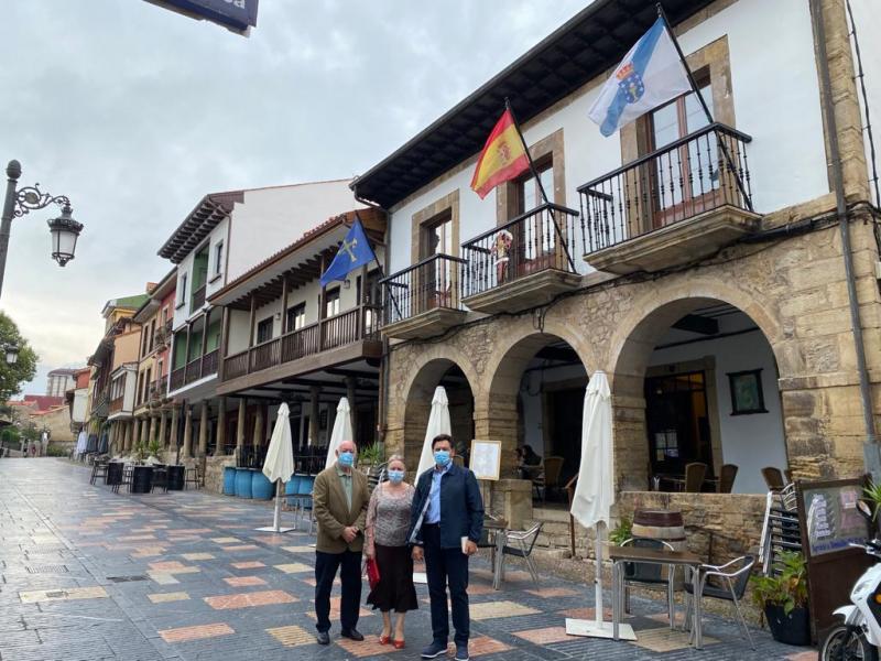 Imaxe da visita do secretario xeral da Emigración ao Lar Gallego de Avilés Imaxe da visita do secretario xeral da Emigración ao Lar Gallego de Avilés