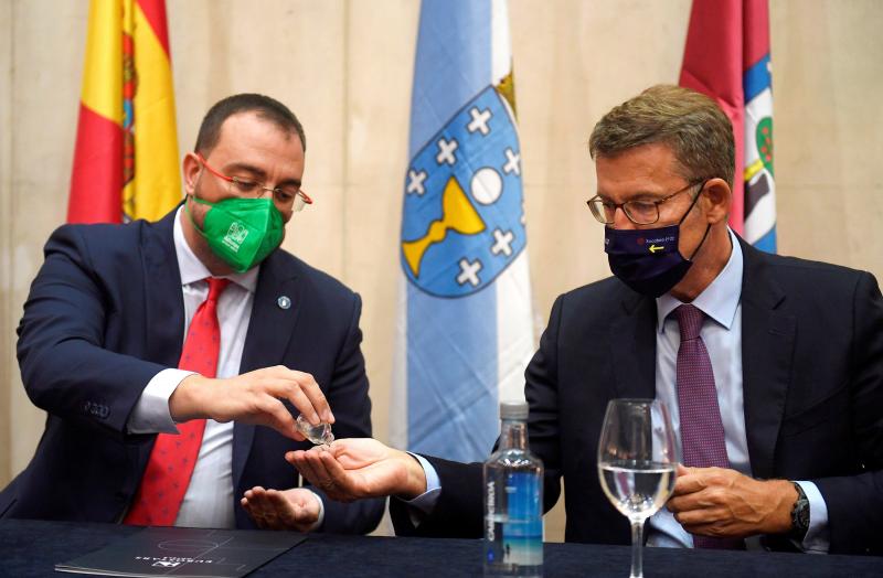El presidente de la Xunta participó esta tarde en Oviedo en el acto organizado por esta asociación