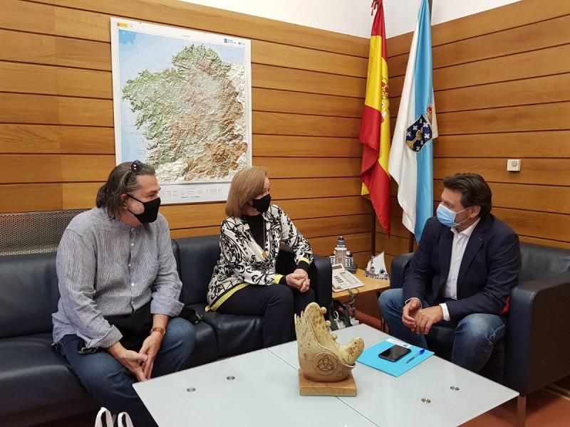Imagen de la reunión que tuvo lugar en el despacho del secretario xeral da Emigración en la capital de Galicia