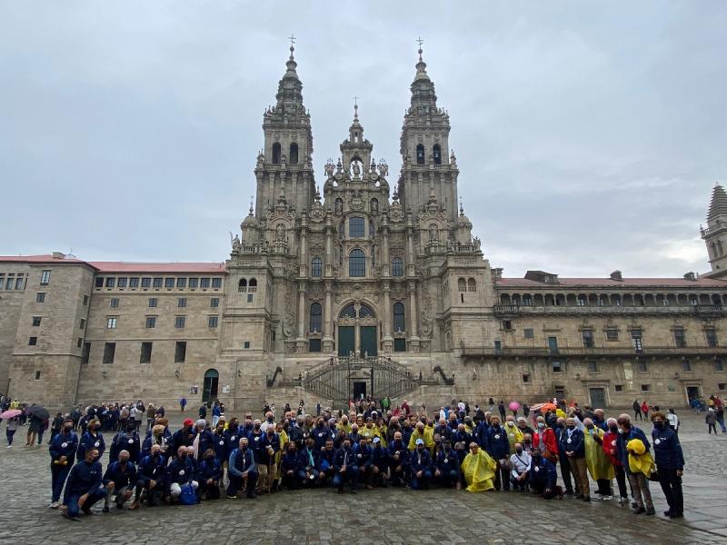 Imagen de esta mañana, en la Plaza del Obradoiro, de la llegada de las y los participantes en los Reencontros co Xacobeo